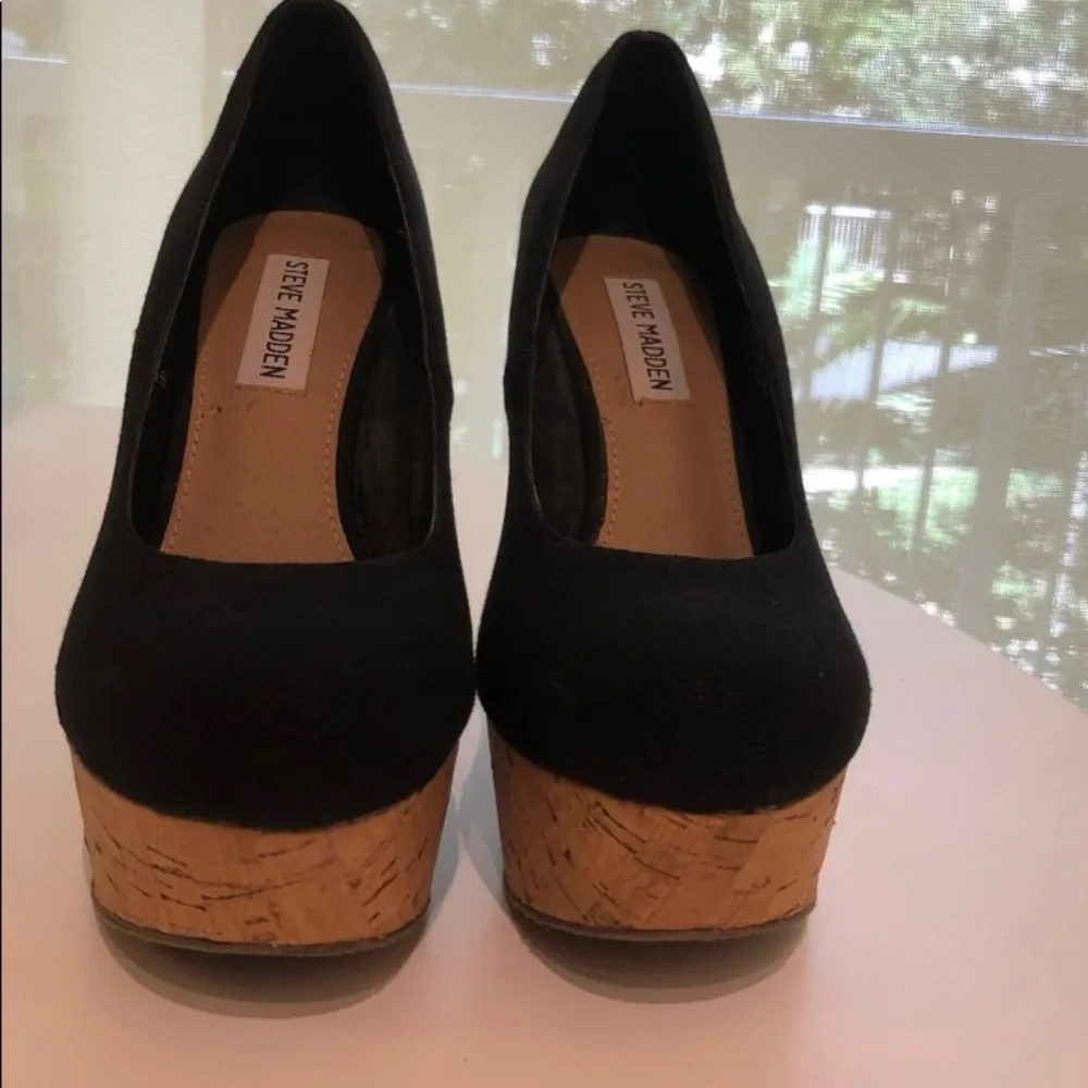 Steve Madden black cork wedges size 7